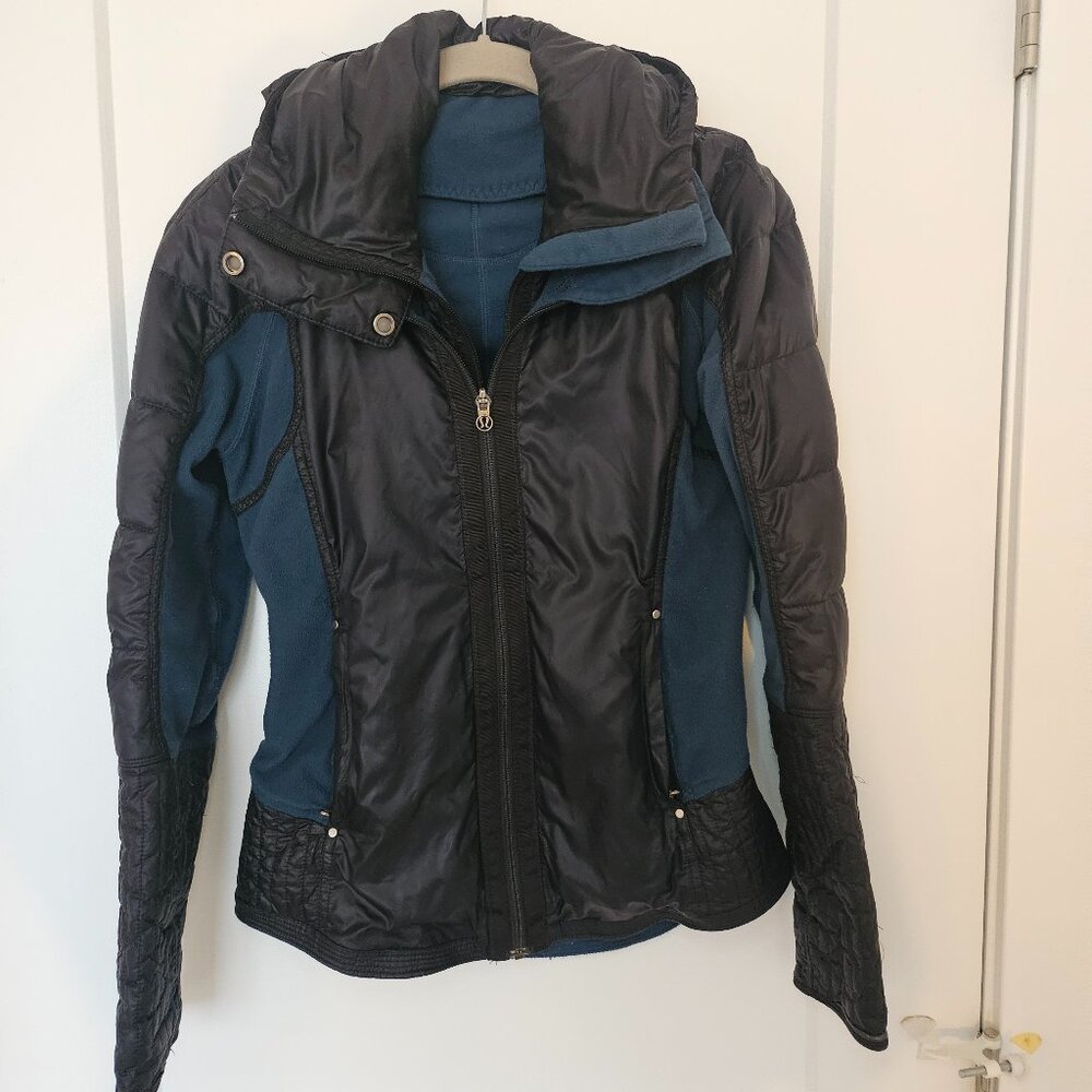 Lululemon Bundle Up & Run Blue & Black Jacket Full Zip Removable Hoodie Size 2